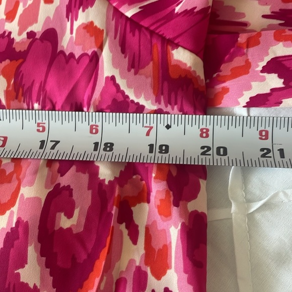 Q2 Brand Women’s Top; Size Medium - Picture 8 of 12